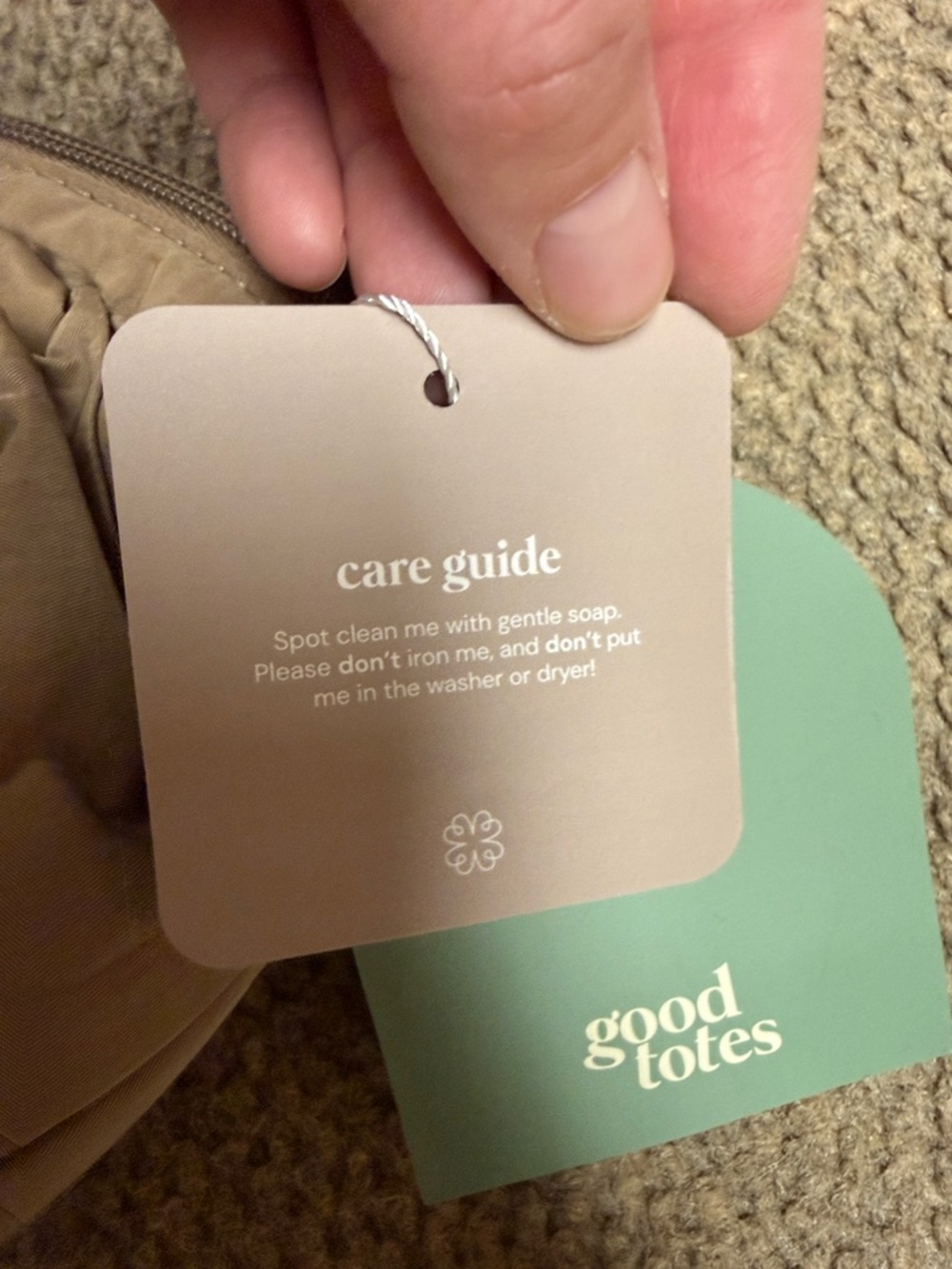 BNWT Good Totes Small Croissant Sling Bag - Picture 6 of 6